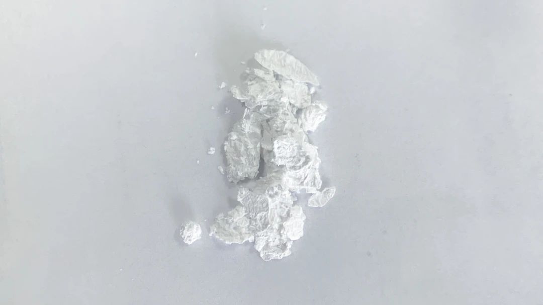 3,29-二苯甲?；闃侨识紎389122-01-4